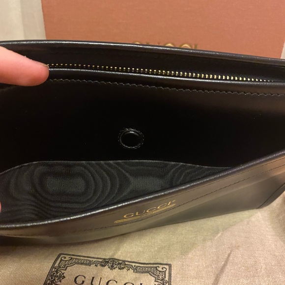 NEW GUCCI SMOOTH LEATHER COSMETIC CASE/CLUTCH - Picture 8 of 10
